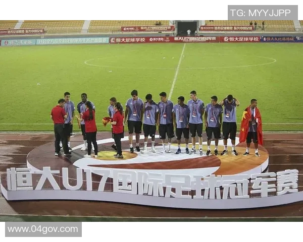 2012年恒大与富力激战回顾：足球盛宴中的精彩瞬间与战术较量