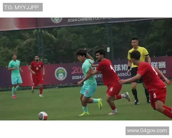 中国与伊朗足球对决出场阵容分析及战术解读