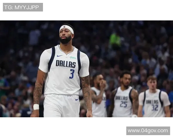 西蒙斯与戴维斯的巅峰对决谁能在NBA赛场上笑到最后