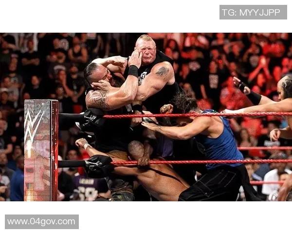 高波与斯特劳曼的巅峰对决谁能在WWE赛场上笑到最后